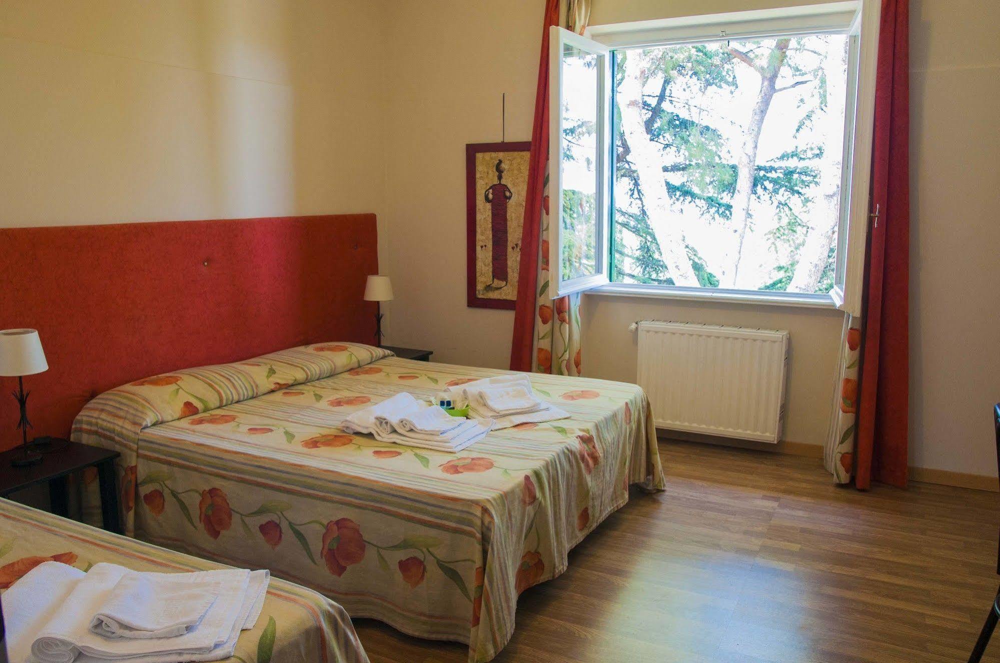 Hotel Villa Maria Luigia Frascati Exterior foto